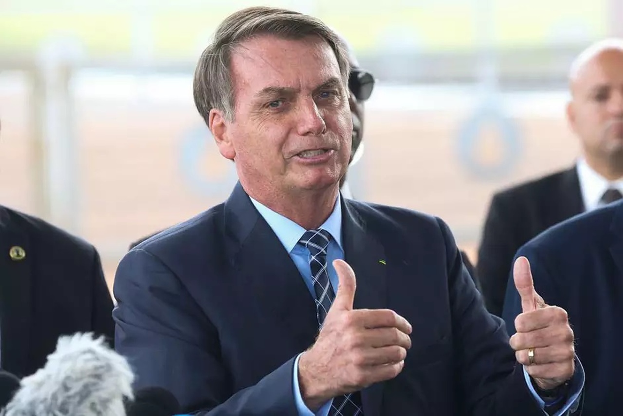 10062020 bolsonaro nova Easy Resize.com - Bolsonaro sugere redução do salário de parlamentares para melhorar o auxílio emergencial